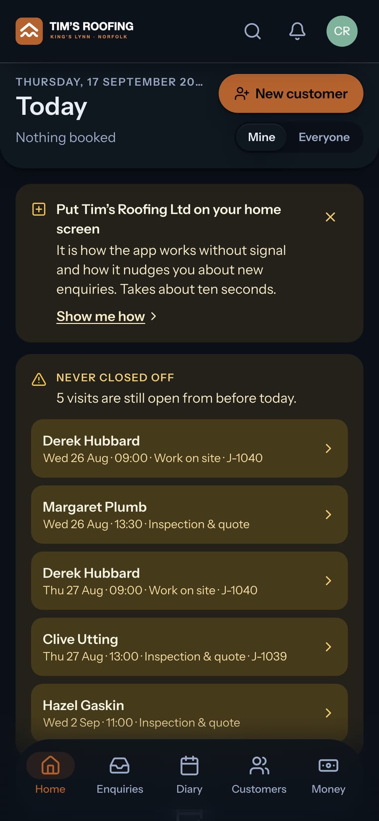 The owner's home screen in the app, with today's visits and money at a glance
